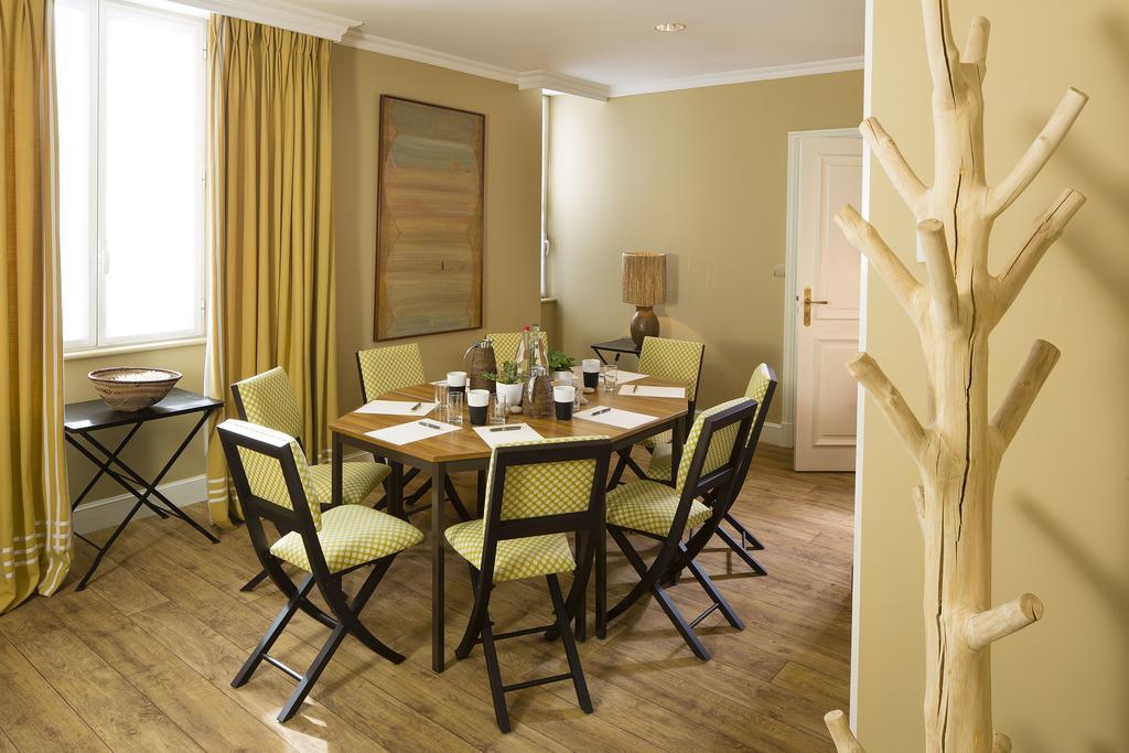 Hotel De France Angerville  Eksteriør bilde